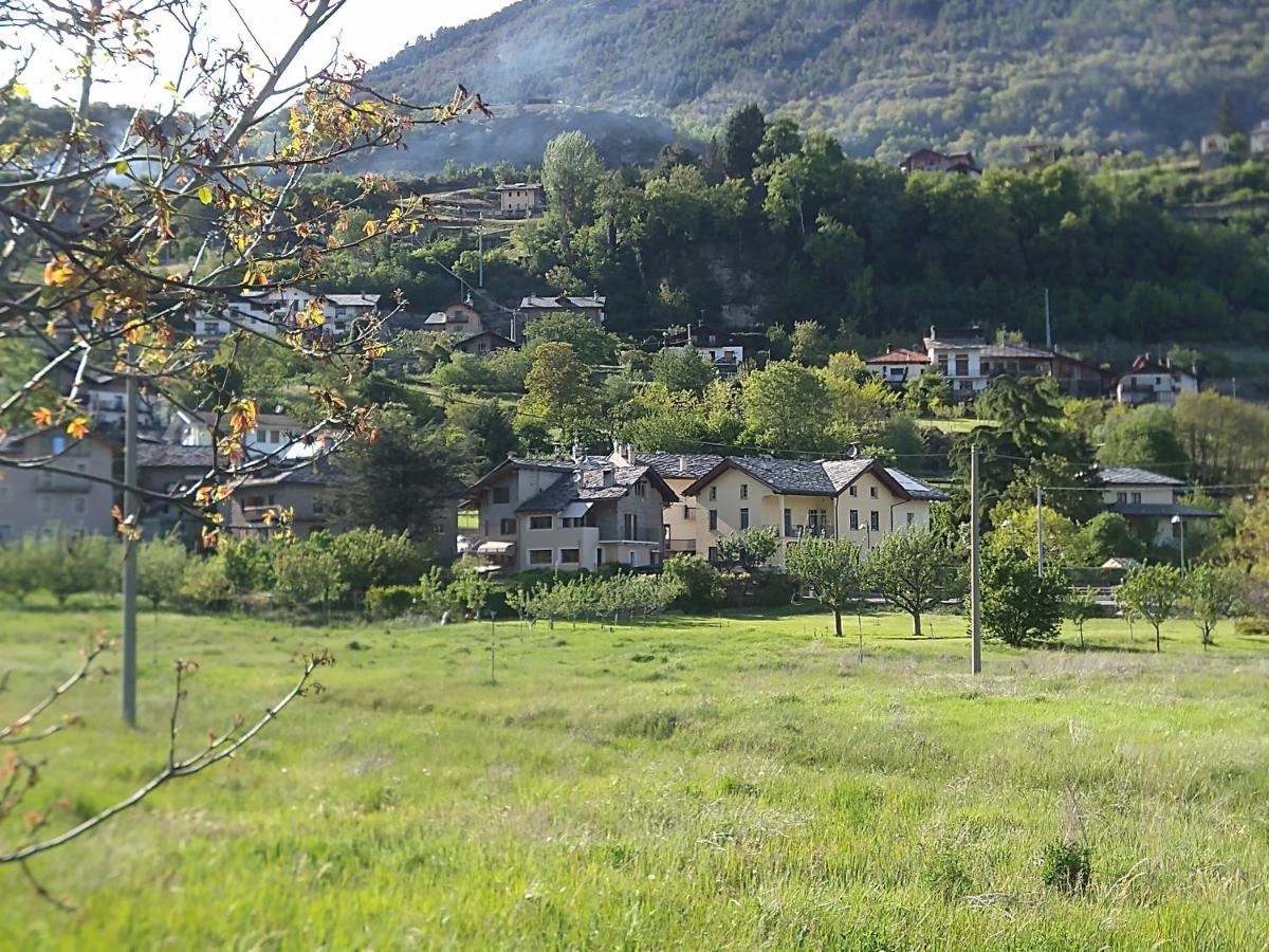 Studio Lalex28 Apartment Aosta Bagian luar foto