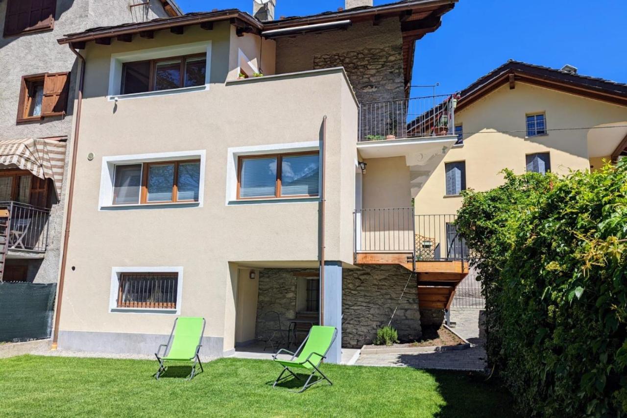 Studio Lalex28 Apartment Aosta Bagian luar foto