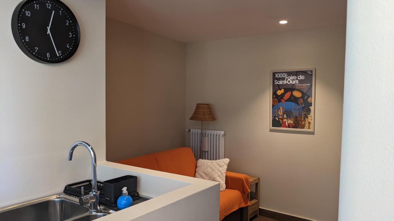Studio Lalex28 Apartment Aosta Bagian luar foto
